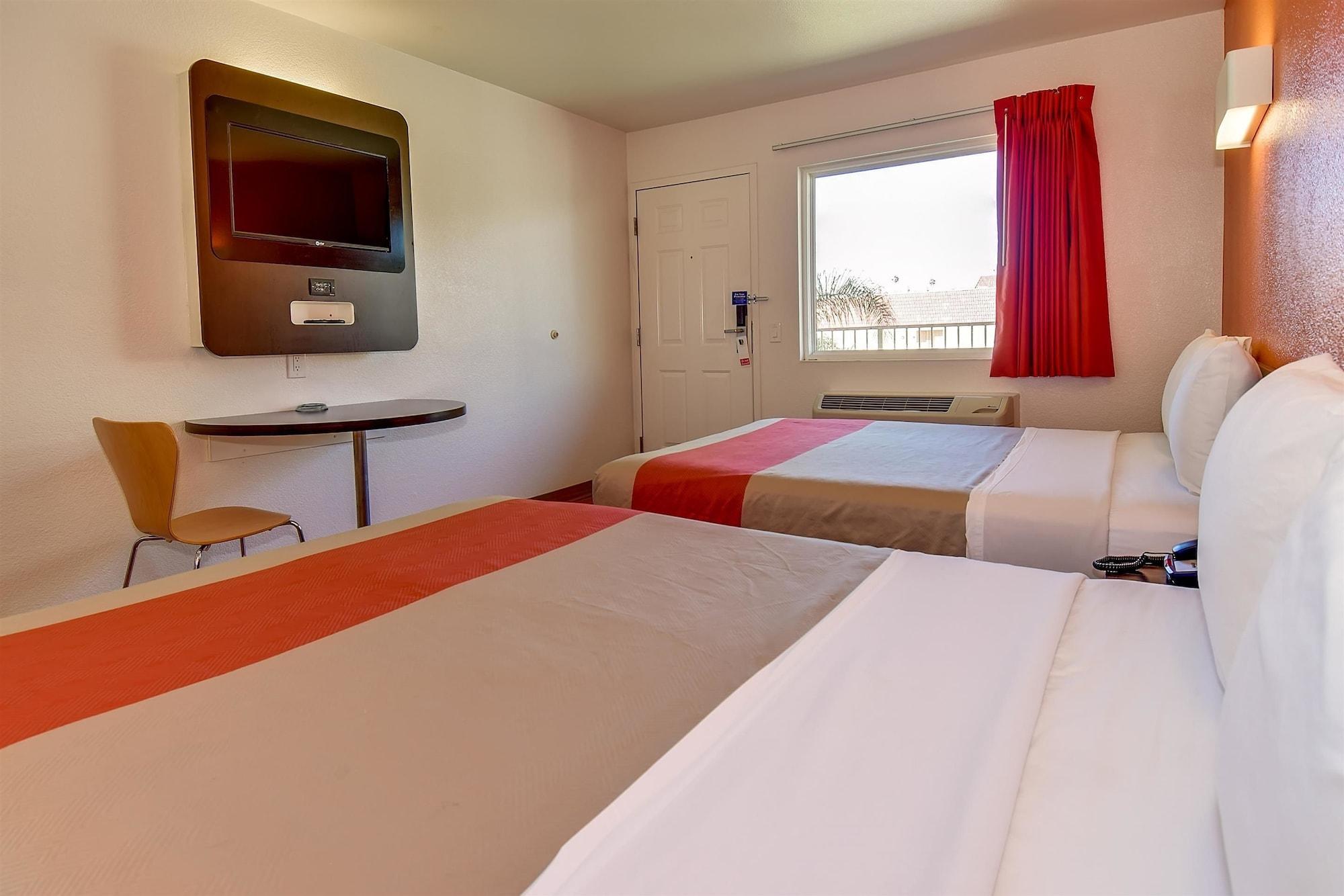 Motel 6-Riverside, Ca - South Экстерьер фото