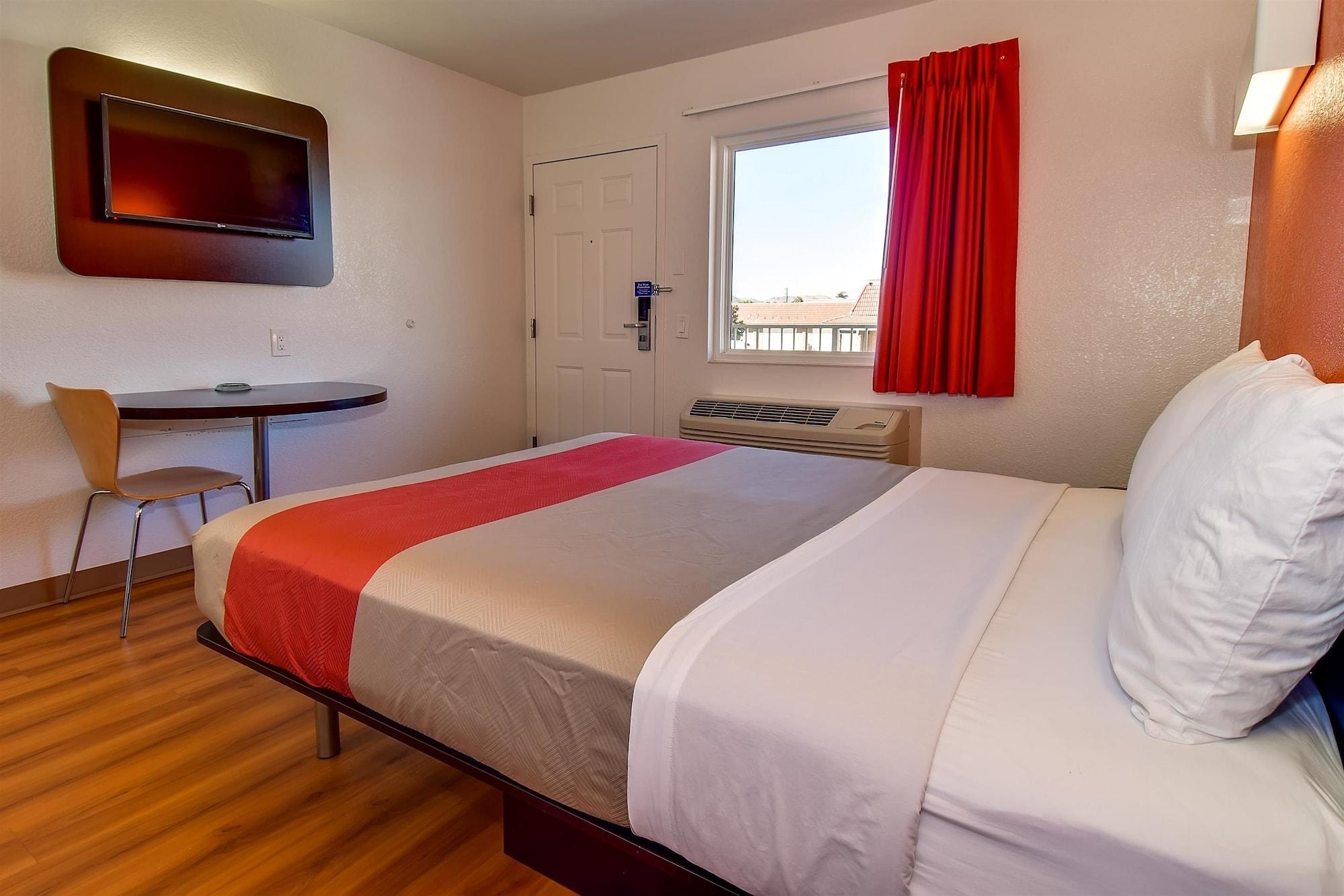 Motel 6-Riverside, Ca - South Экстерьер фото