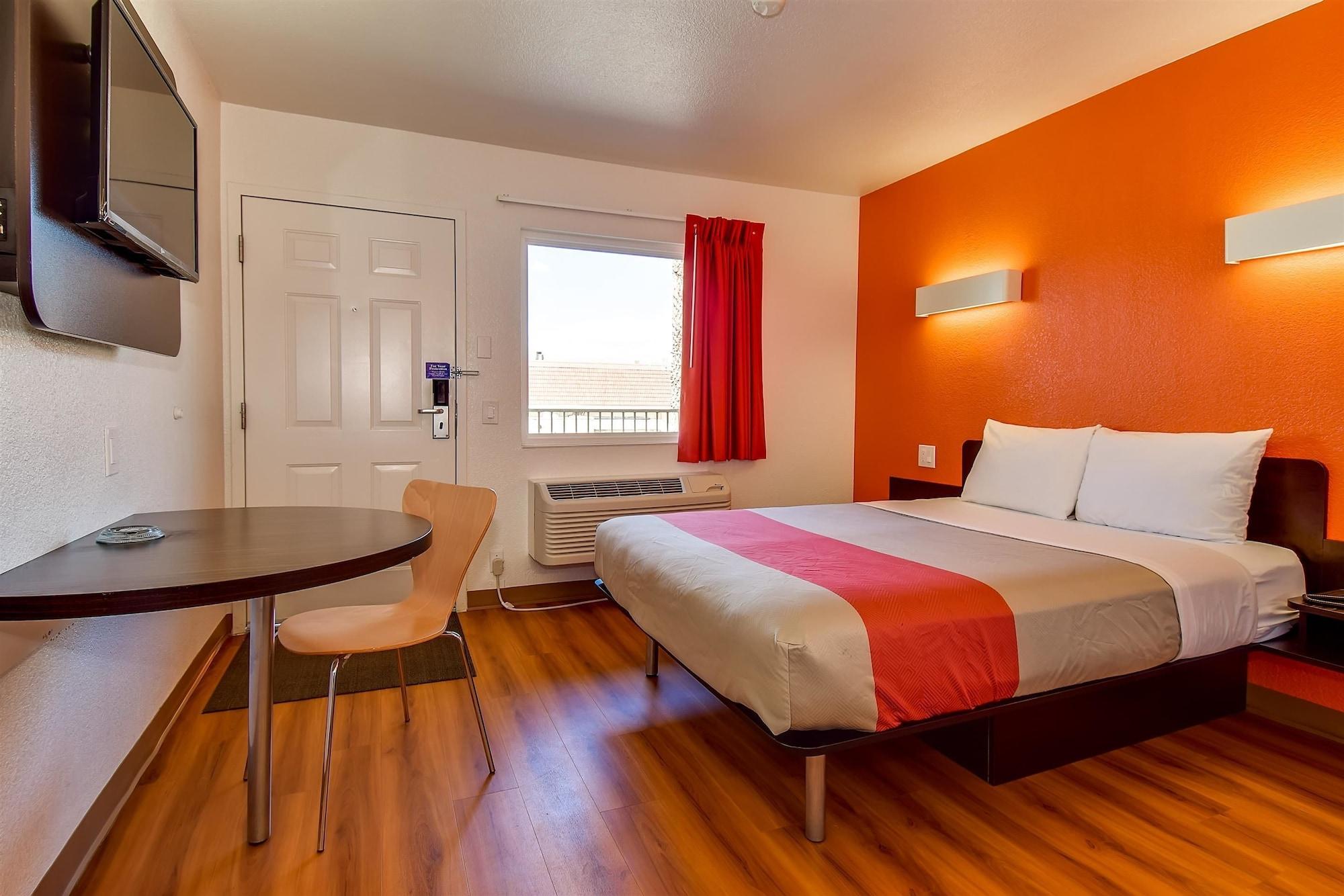 Motel 6-Riverside, Ca - South Экстерьер фото
