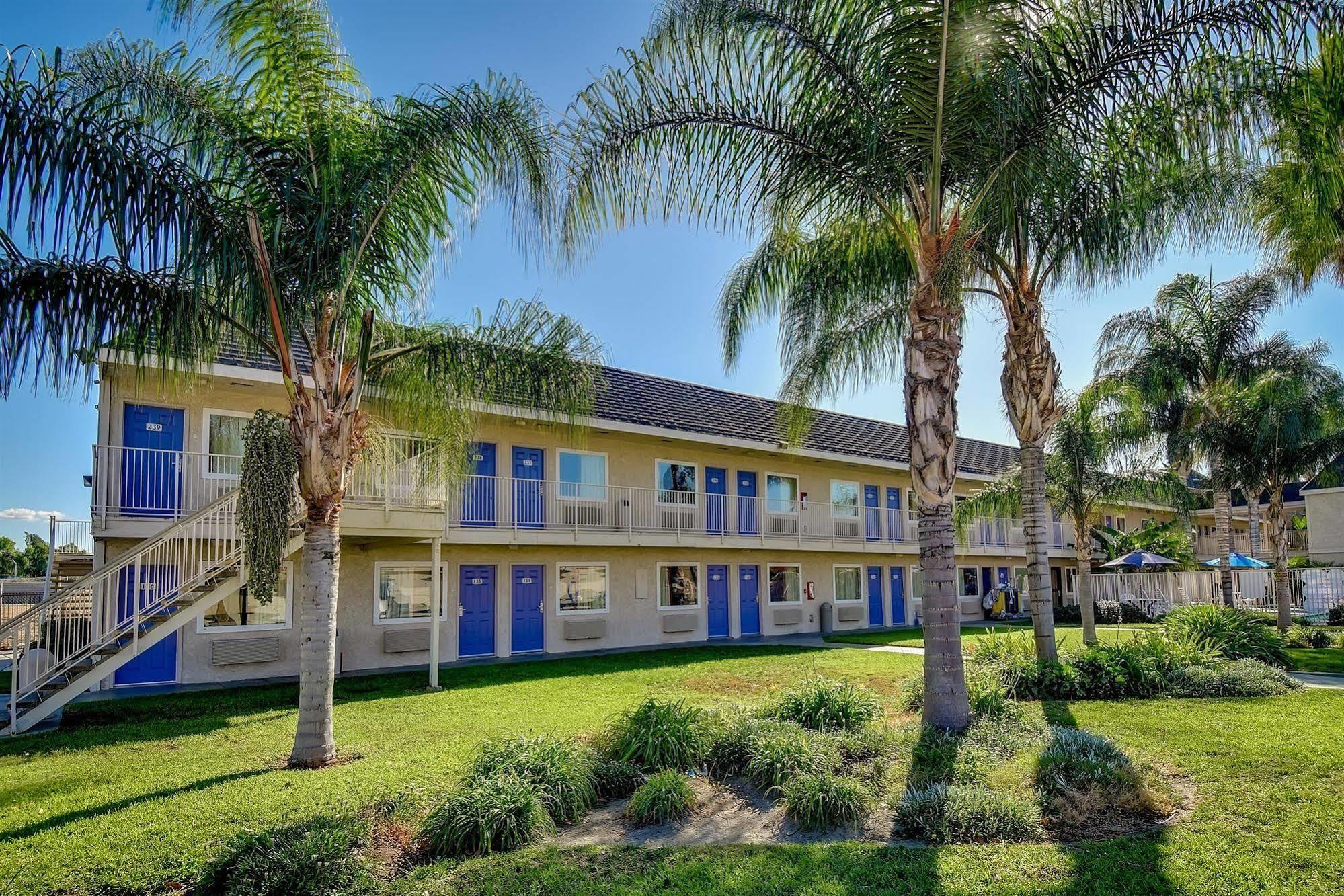 Motel 6-Riverside, Ca - South Экстерьер фото