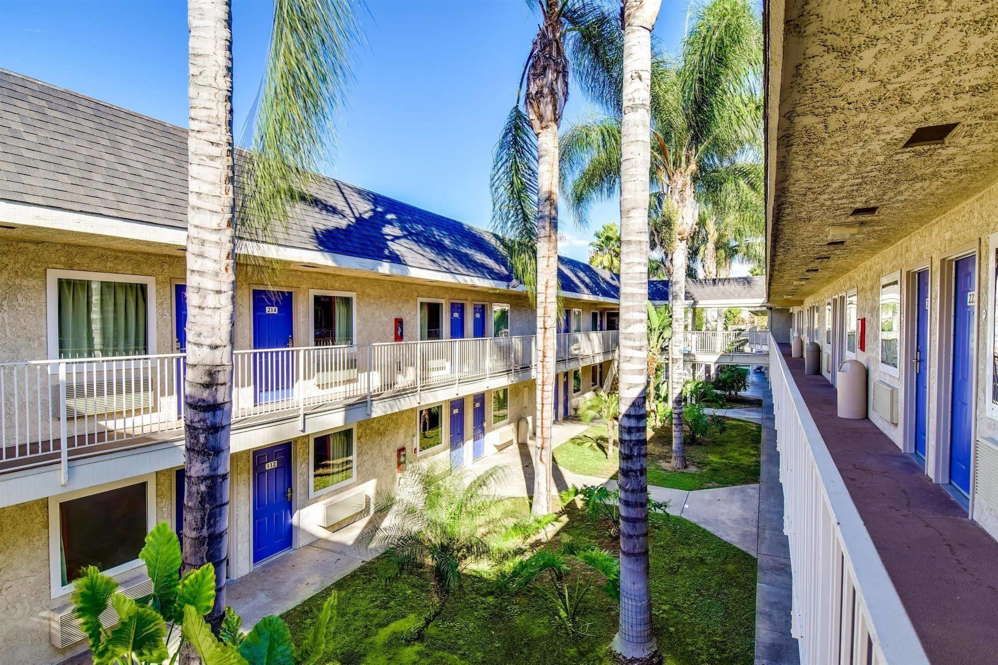 Motel 6-Riverside, Ca - South Экстерьер фото