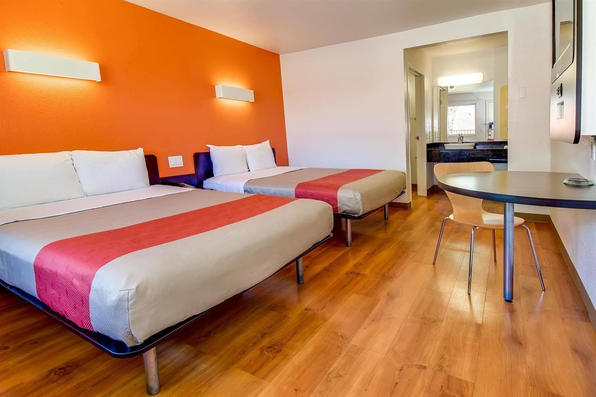 Motel 6-Riverside, Ca - South Экстерьер фото